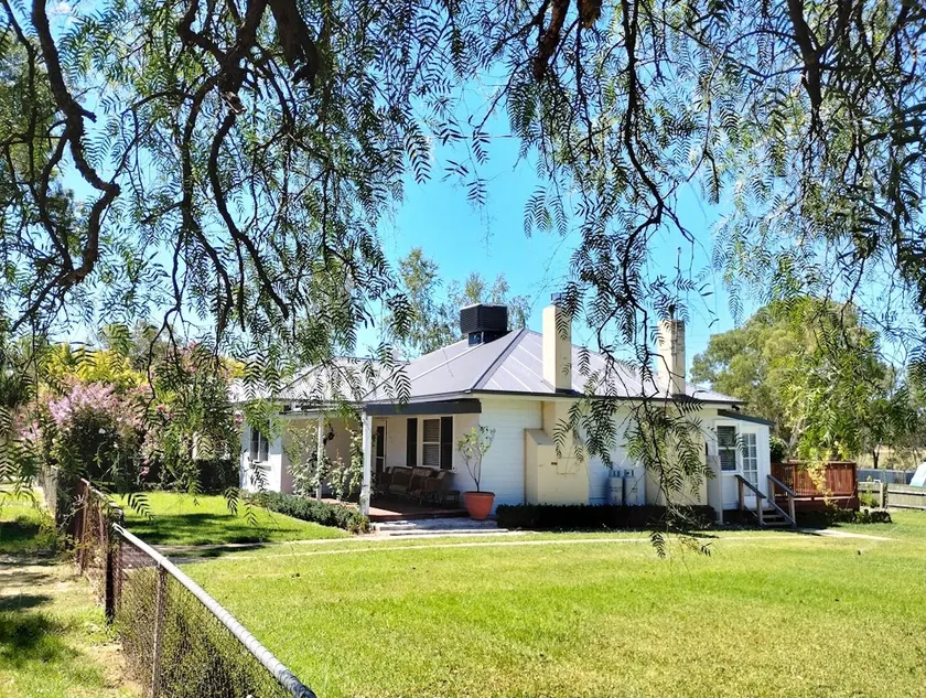Peaceful Historic Country Cottage - Image 1