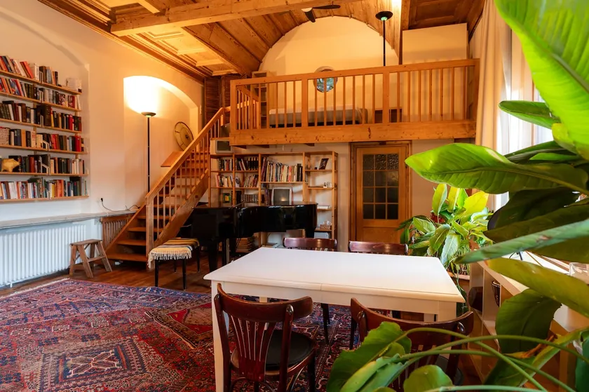 Atelier - Image 1