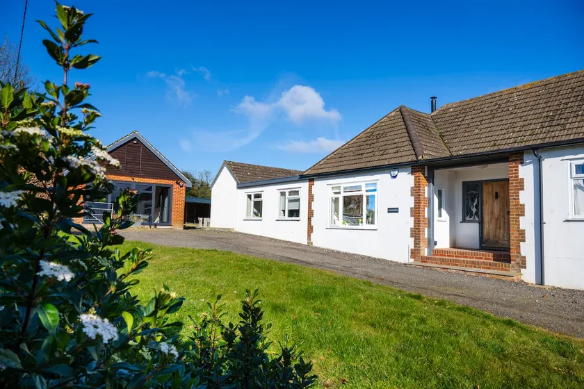 Jewel in the Garden of England - 2 bedrooms - Image 1