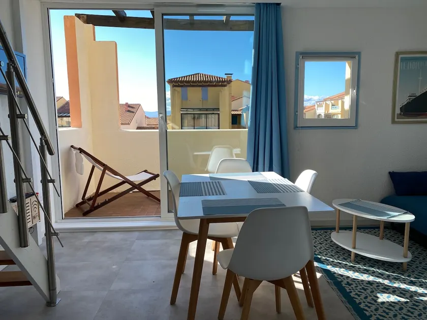 Nice duplex, direct beach access, sleeps 5 - Image 1