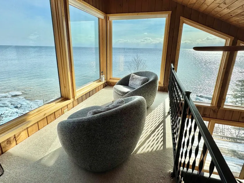 Raven’s Point | Lake Superior | Panoramic Views - Image 1