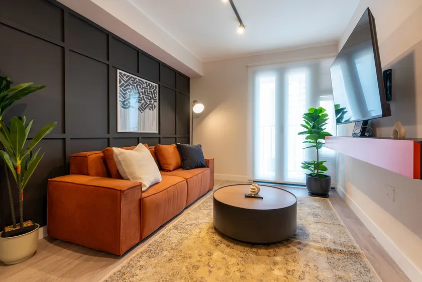 Geko | Chic 1BR near Kennedy Park w/ Pool - Image 1