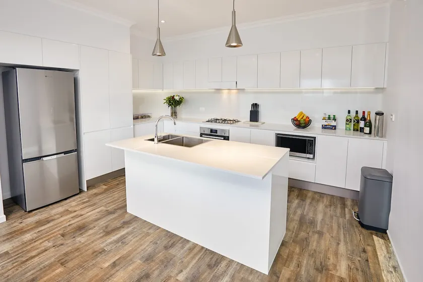 2 bedroom in Broadmeadow - Image 1