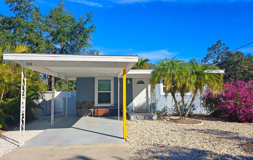 Charming 3-bedroom house on Legacy Trail w/Swimspa - Image 1