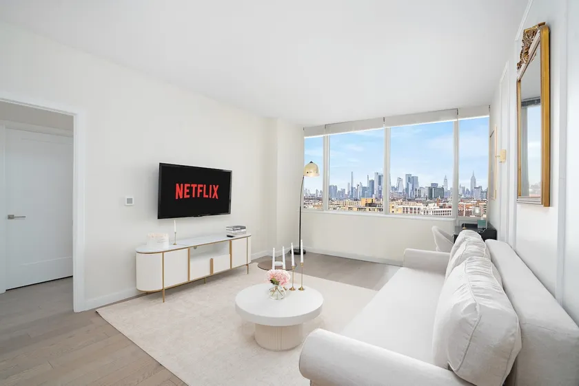 Luxury Apt - Minutes to NYC - Amazing View - Image 1