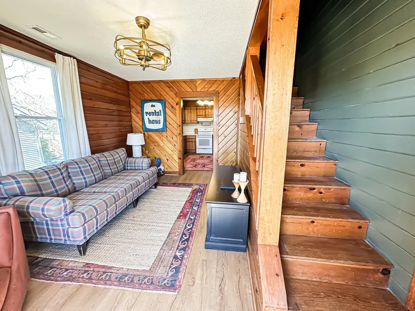 Charming Newly Restored Cottage - Image 1