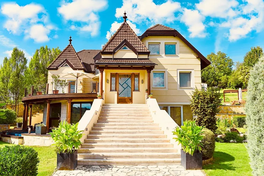 Elysium Estate Szekszárd - Image 1