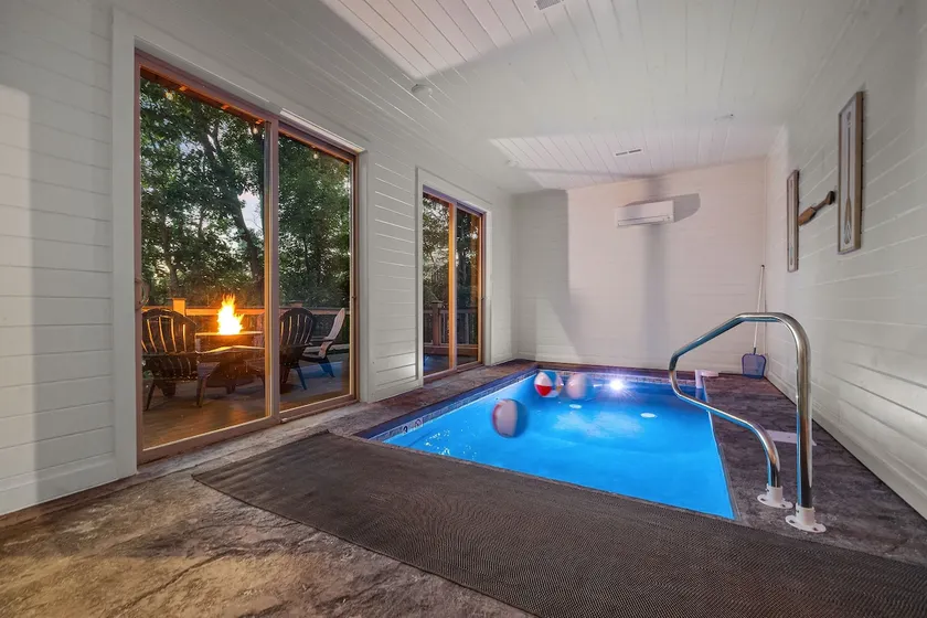 Indoor Pool/HT/Fire P/GRoom/Fam/Douglas Lake/ PF. - Image 1