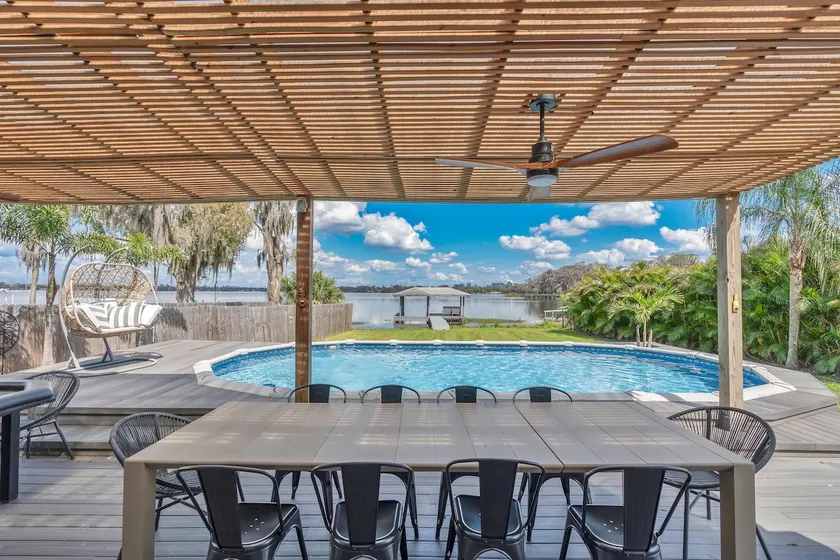Casa Catalina - Lakefront Paradise - Image 1