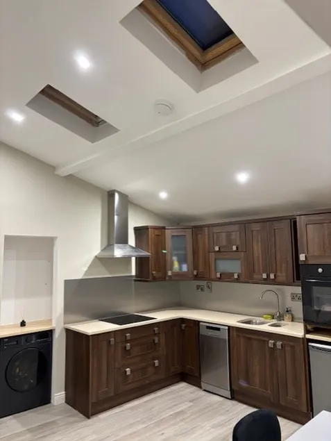 Modern secure townhouse - Image 1