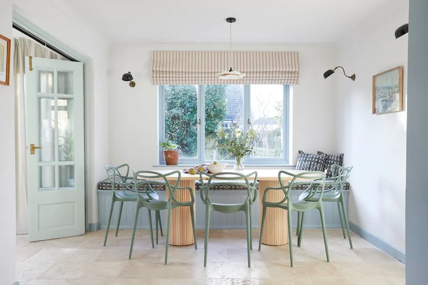 Bright & Spacious Coastal Retreat near Beach - Image 1