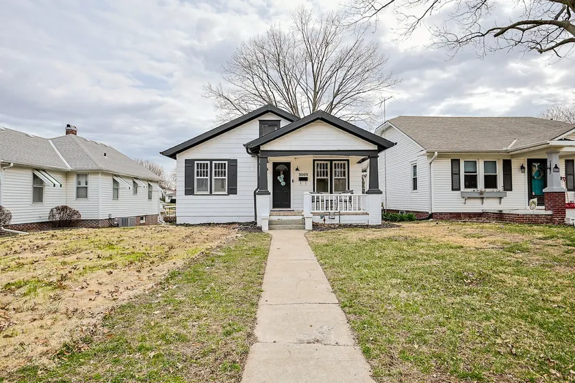 Charming 2 Bedroom Home - Image 1