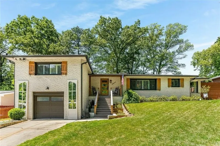 Huntley Hills Cottage - Image 1