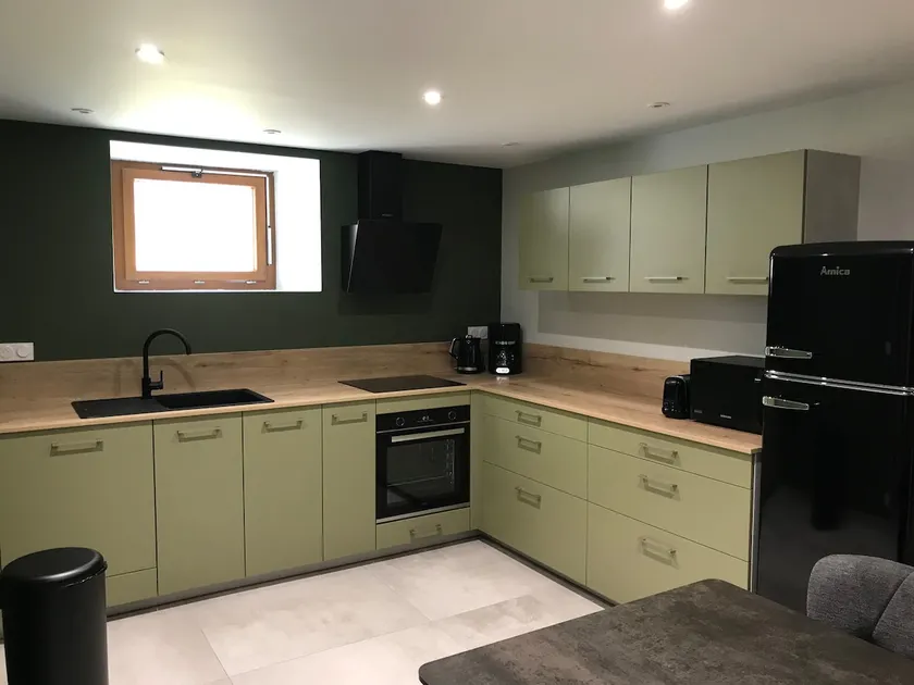Fully renovated duplex apartment - Image 1