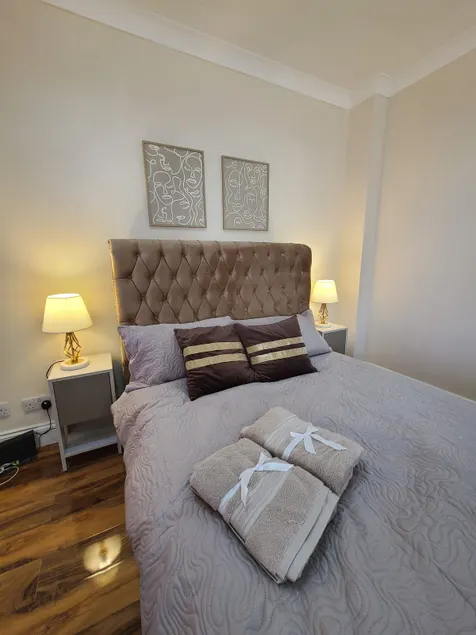 One Bed and Bath in Rochford - Image 1