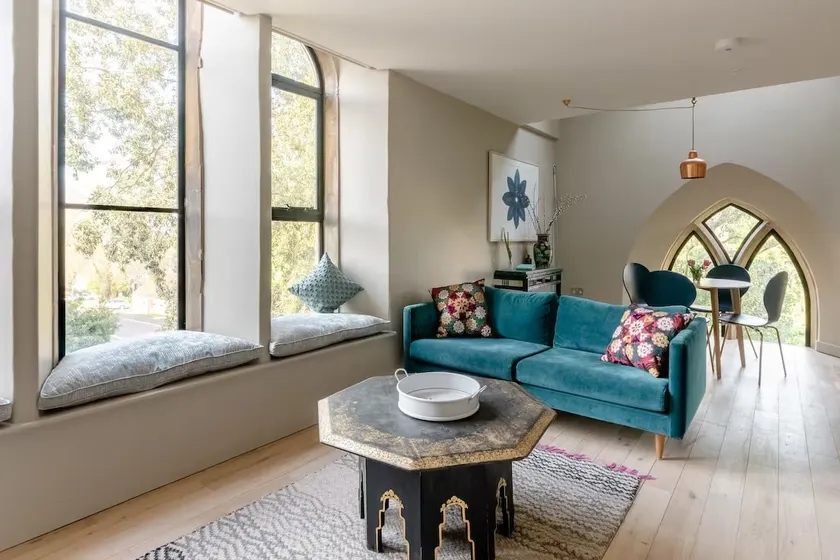 Loft apartment in converted Cotswold church - Image 1