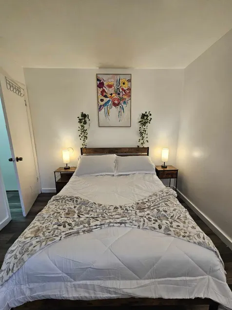 Capital Comfort Stay - Image 1