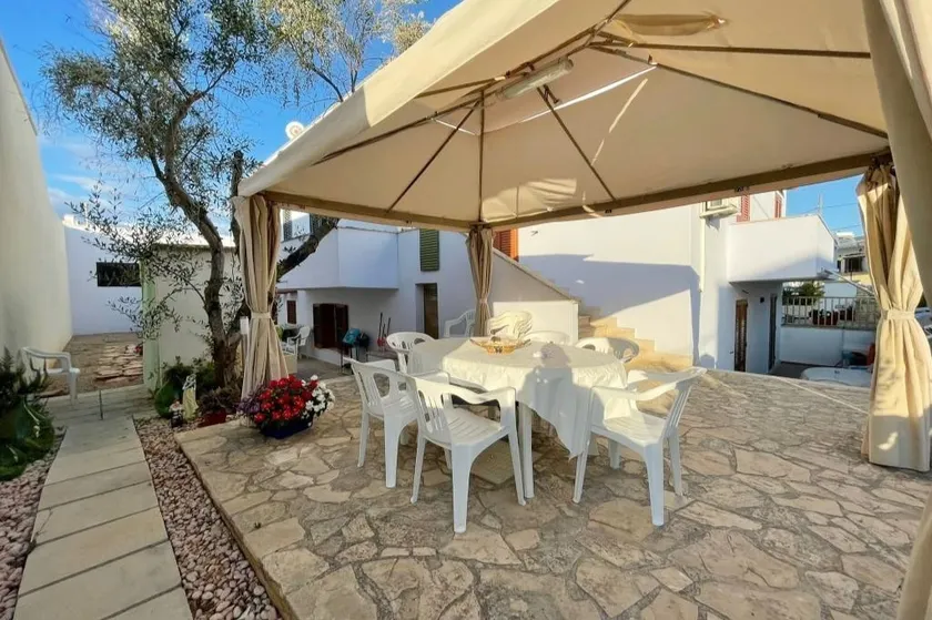 Casa Afrodite - three bedrooms, two bathrooms in Lido Marini - Image 1