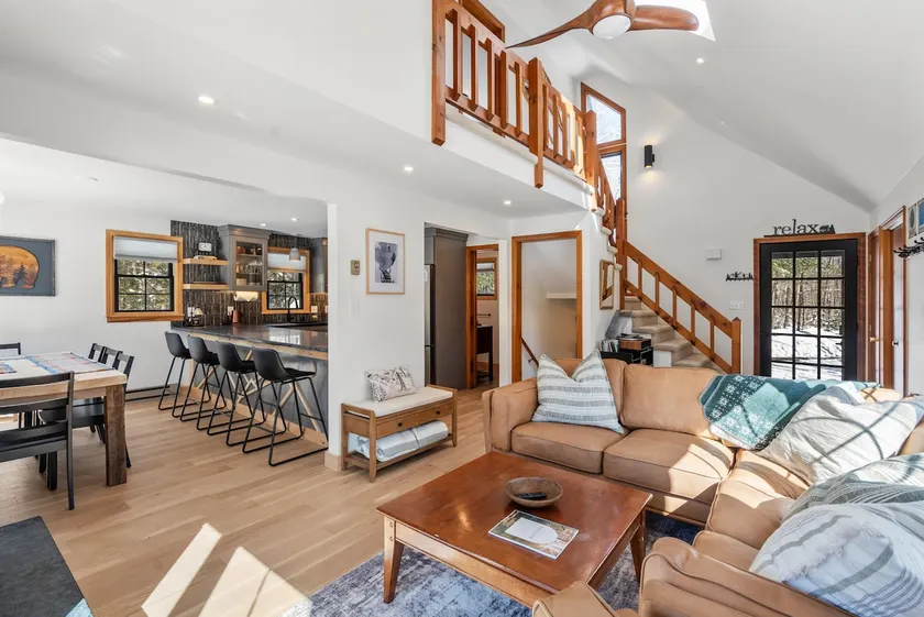 Bright and Cozy Campton Cabin. - Image 1