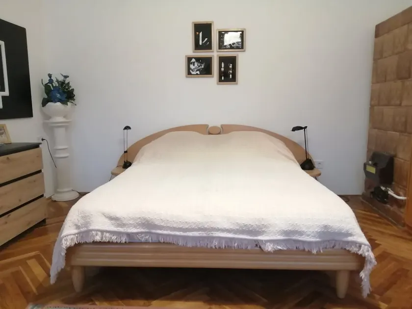 Kati Cozy Apartman In The City Center - Image 1