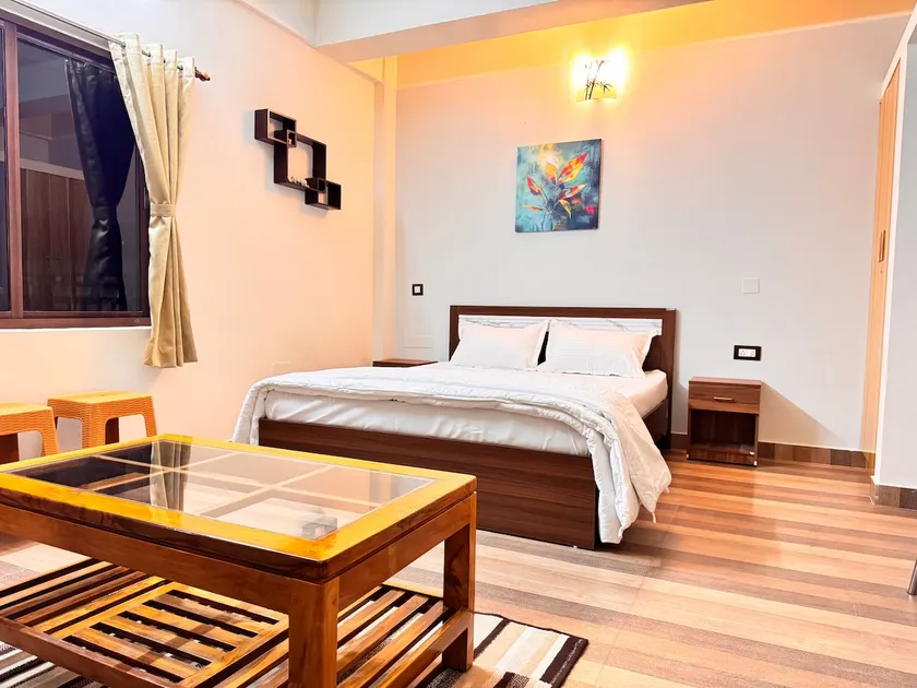 Riverview 2BHK Fully Furnished AC Apartment - Image 1