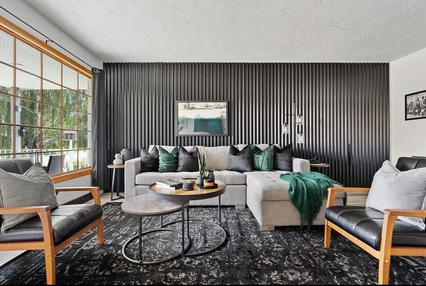 The Coal Stone throw away from Red Deer River 2BR House - Image 1