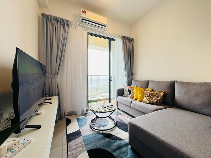 The Comfort Cabin @ Sunsuria Forum 6pax - Image 1