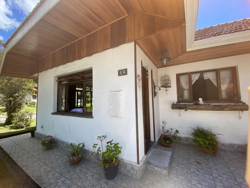 Charming chalet in a condominium in the middle of nature. - Image 1