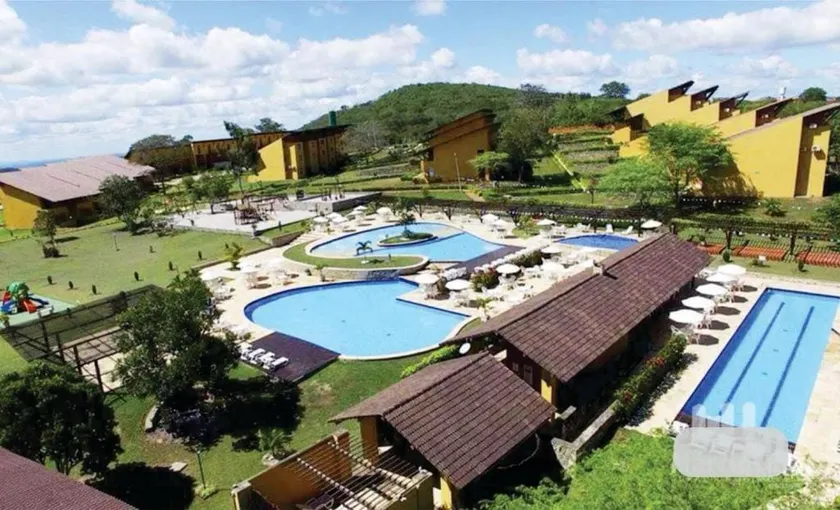 Flat with lake view/heated pool - Image 1