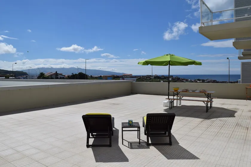 Ocean Terrace House - Image 1