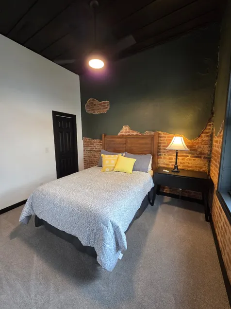 The Loft - Sleeps 6. Includes washer/dryer! - Image 1