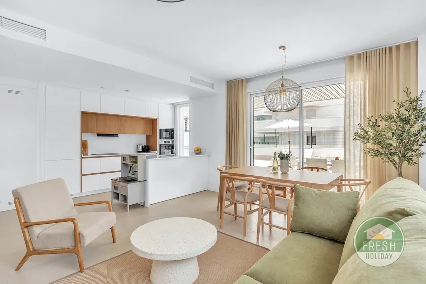 Modern 2BR Apartment • Beach & Town Nearby - Image 1