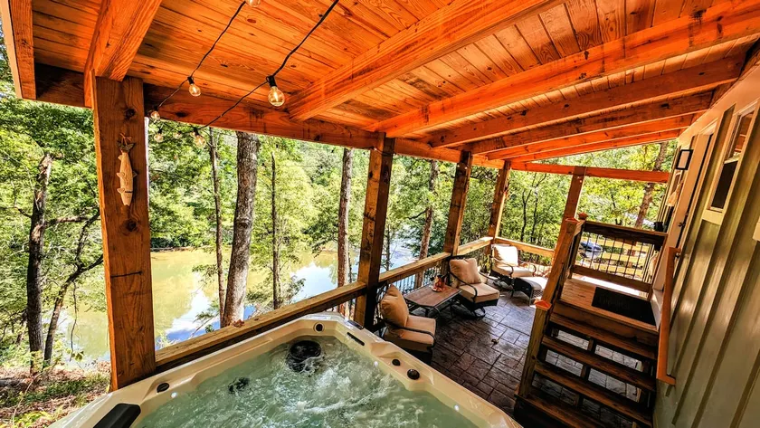 Riversong Cabin - Image 1