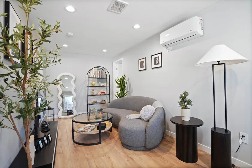 Modern Oasis w/ Free Parking Near Monrovia Canyon - Image 1