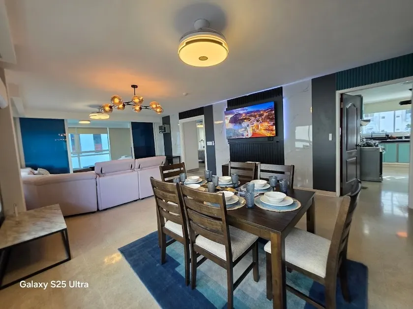 Elegant Spacious Apt on the Cinta Costera N#9 - Image 1