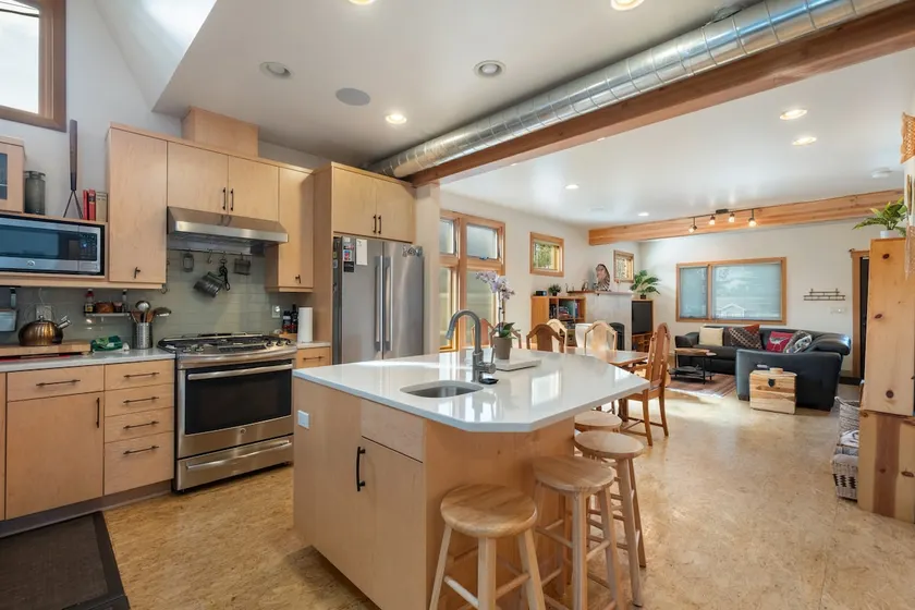 Central Charm with Office & Peaceful Yard - Image 1