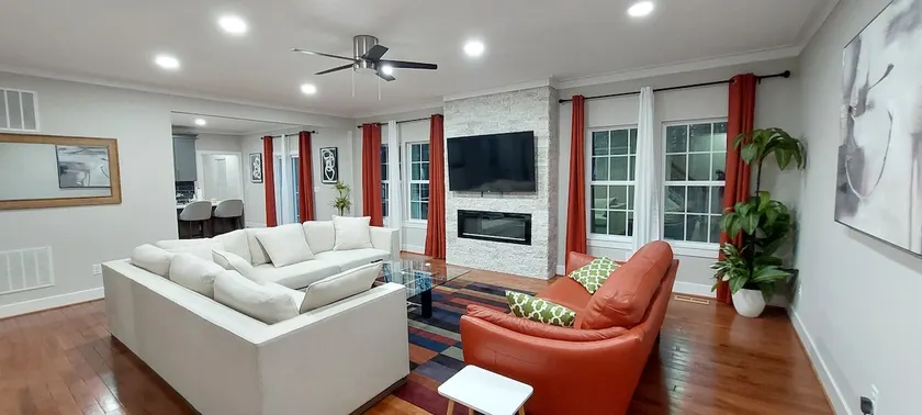 New Build 6 Bedrooms & 4.5 Bath Paradise To Unwind - Image 1