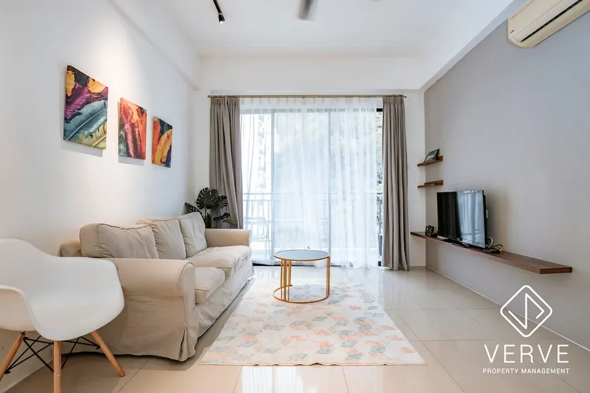 The Cove Hillside Premium Suites by IWH - Image 1