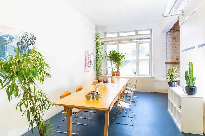 A unique loft of 200 sq. m by the river! - Image 1