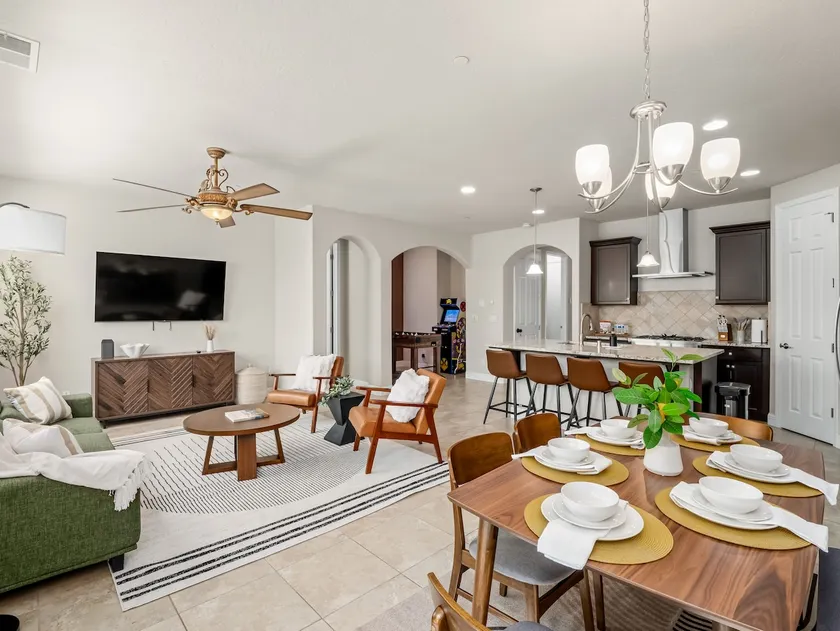 Perfect Getaway by Woodward Park - BBQ & Game Room - Image 1