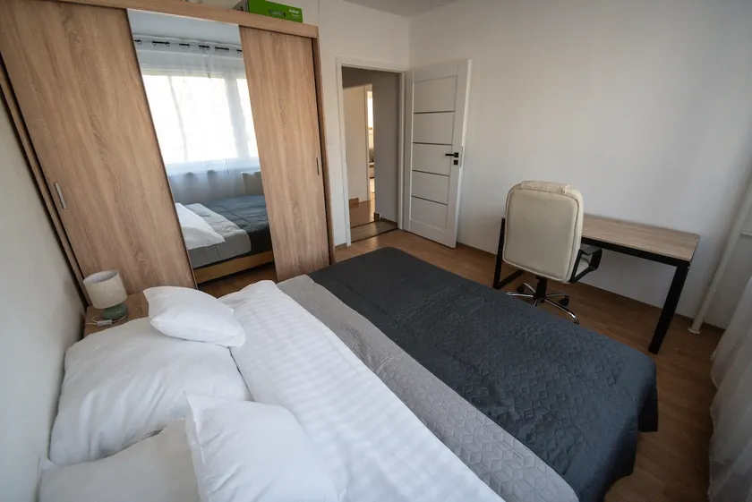 Árpád Apartment - Image 1