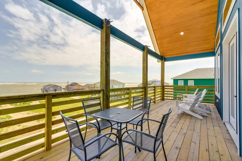 Stylish Gulf View Home -Freeport - Image 1