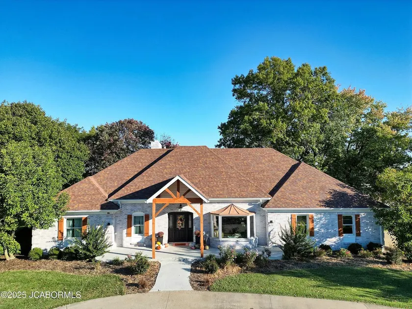 5BR, Pool, FirePt, 18ppl! 70/54! - Image 1