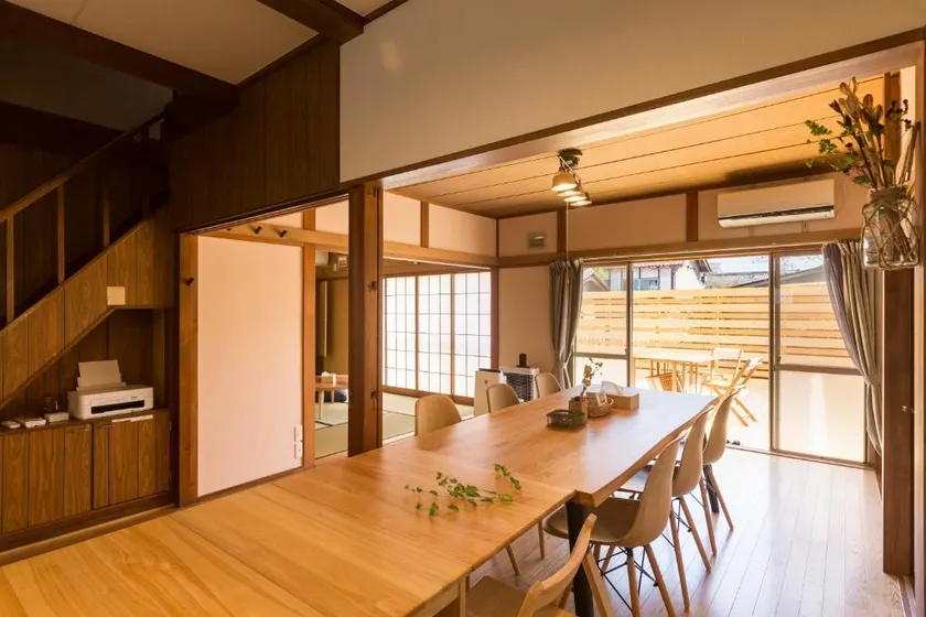 5 minutes walk from Naka-Karuizawa Station/Up to 13 people/1 building rental/Terrace BBQ/”Toki no Naganawa” stage in Nagano! - Image 1