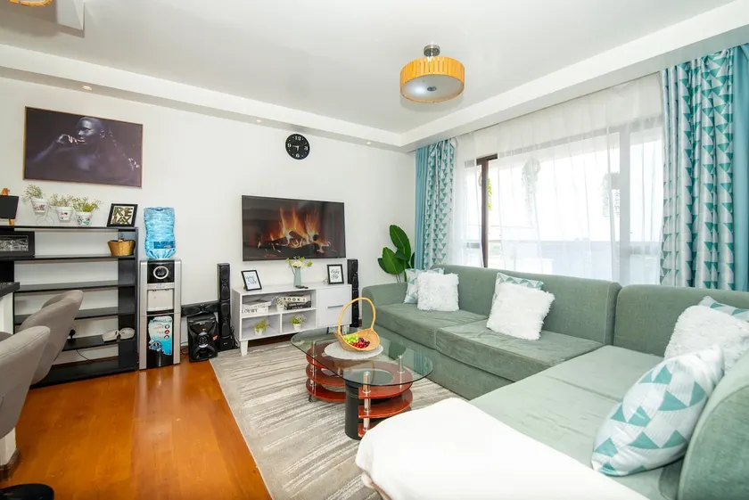 Elegant penthouse - Image 1