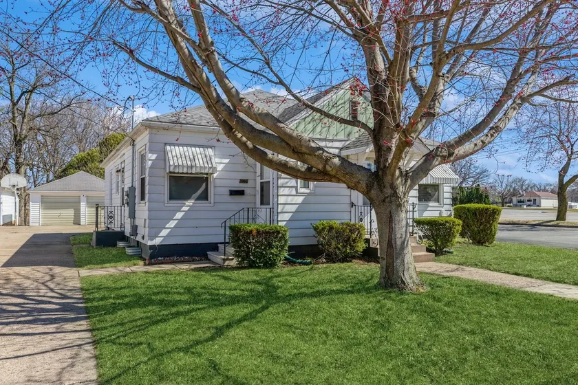 Short Hills Hideaway - Image 1