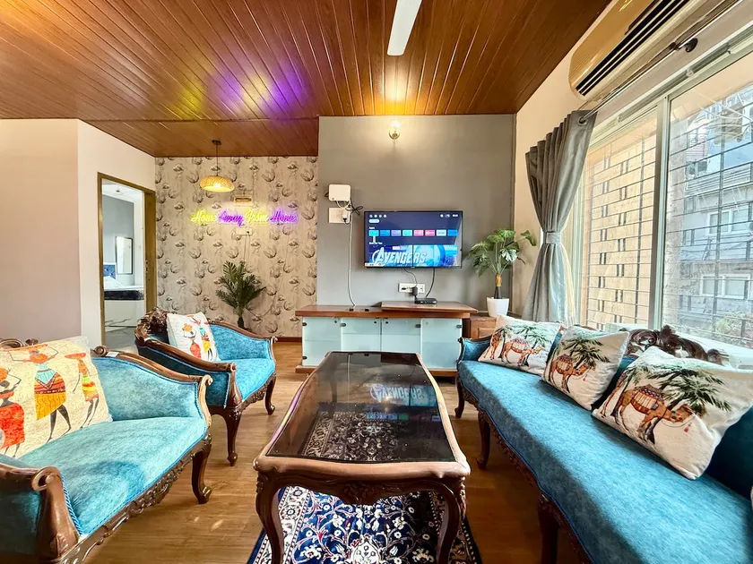 Lovely 3bhk Serviced Apt Near Iskcon Temple, Juhu Mumbai - Image 1