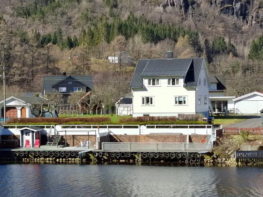 Apartment in idyllic surroundings - Image 1