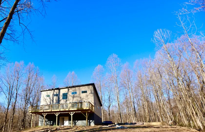 Designer Cabin near vineyards - Image 1