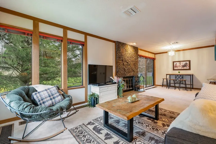 Why Guests Love This Welches Condo - Image 1
